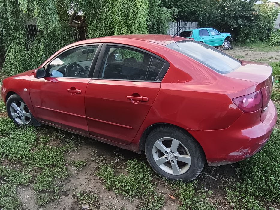 Vând Mazda3 anul 2005 1.6 diesel