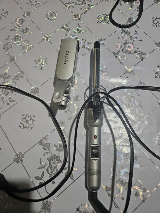 Плойка и автоматических щепцов для завивки