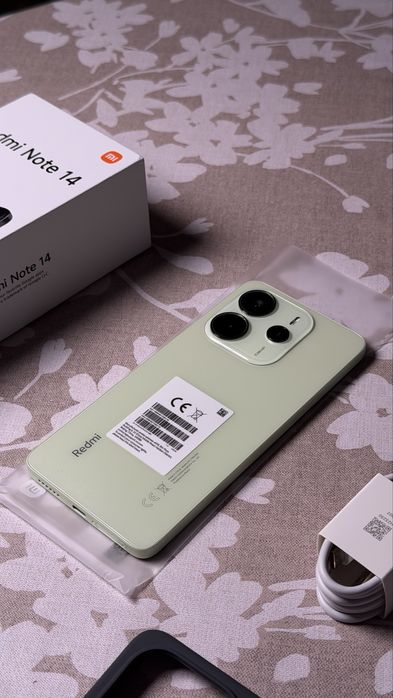 Продаю Xiaomi Redmi Note 14