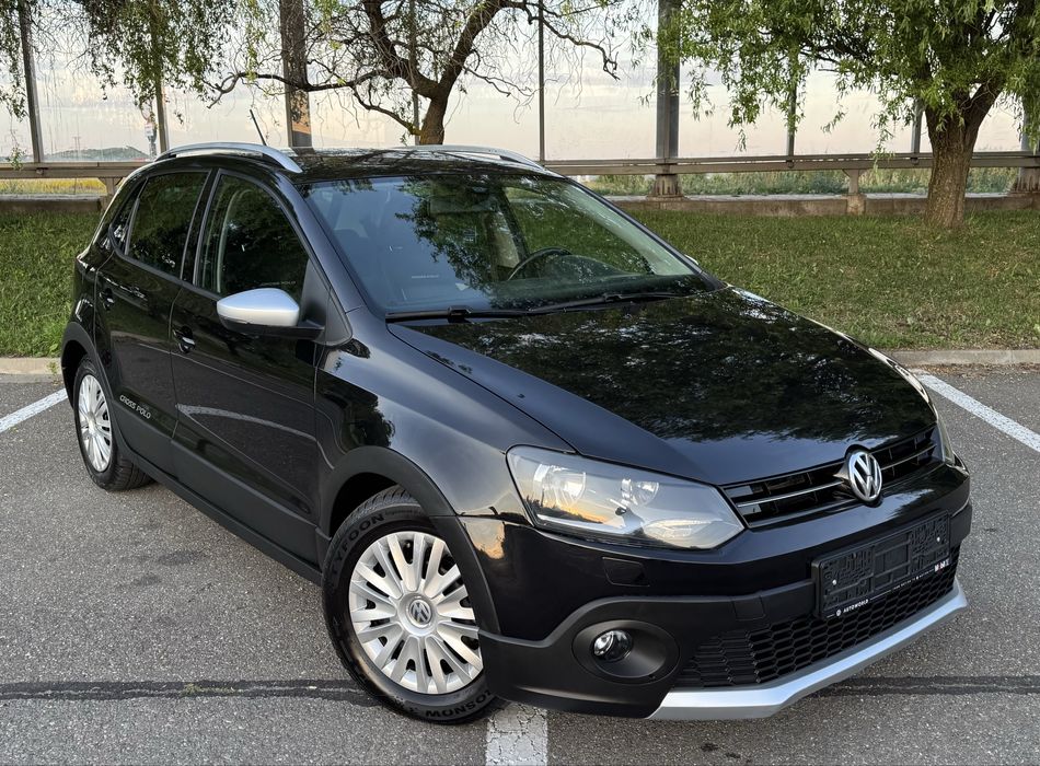 VOLKSWAGEN Polo 2012 — imagine 2