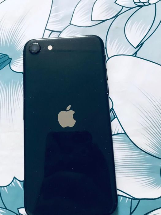 Айфон Se без док