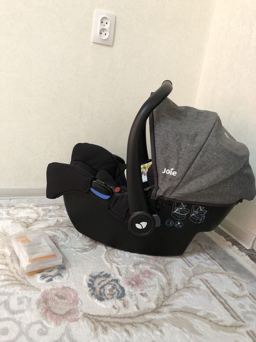 Детская автолюлька Joie