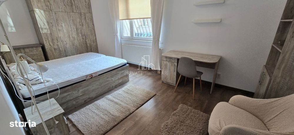 Apartament 3 Camere De Inchiriat cu Parcare, Zona 7 Noiembrie