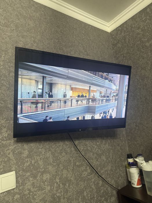 Продам телевизор. 32 диоганаль Xiomi smart tv