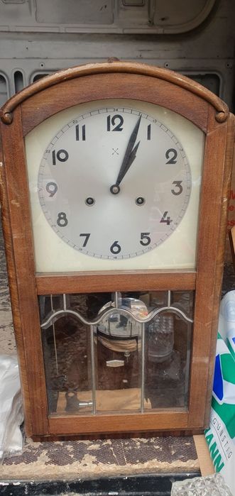 ceas de perete cu pendul