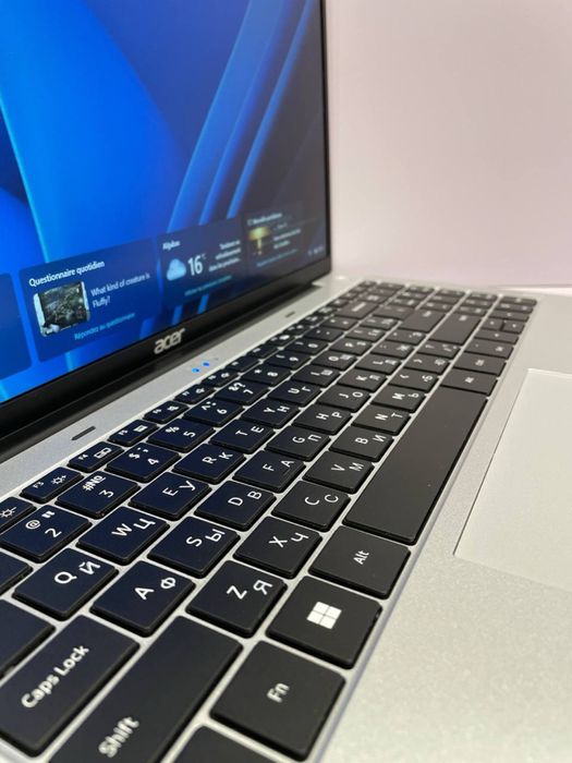 Ноутбук  Acer aspire Lite 16 СР33803