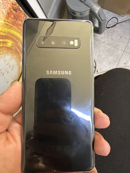 Самсунг с10+ версия 12