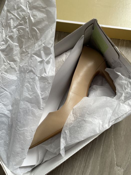 Michael kors нови обувки на ток