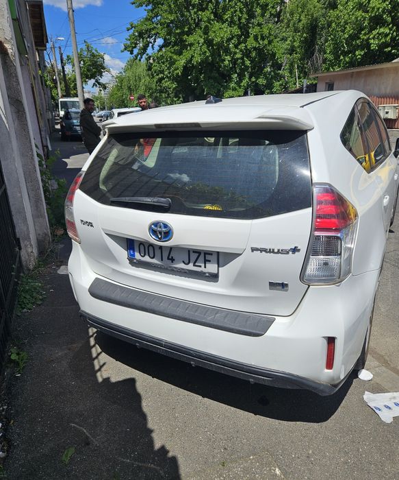 URGENT Toyota prius +  cu GPL 3 Bucati Impecabile