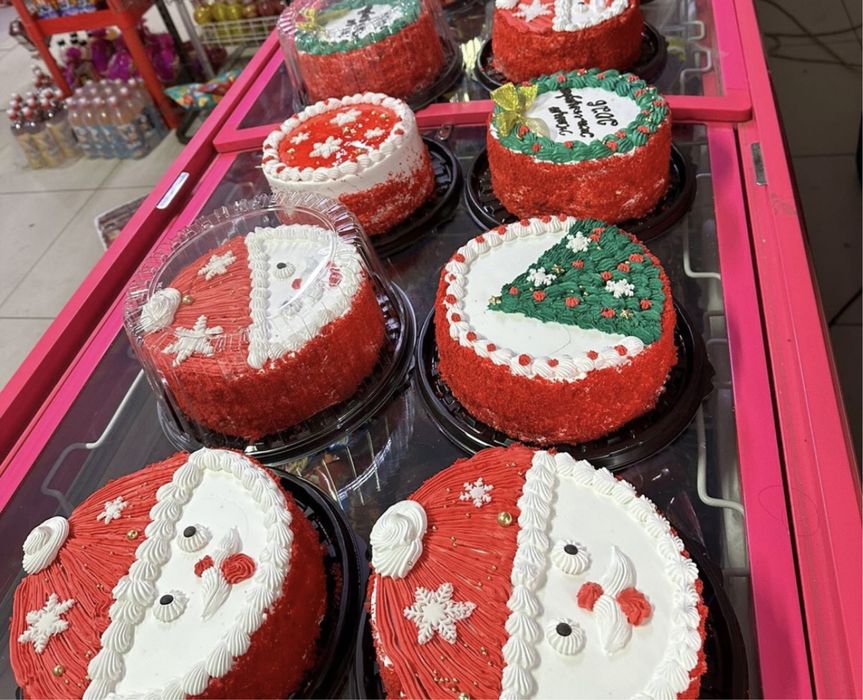 Продам ОПТОМ Новогодние торты !