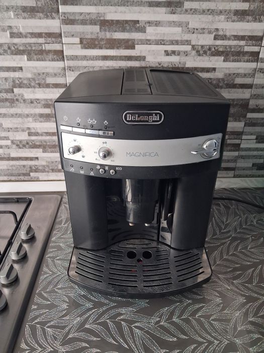 Aparat cafea delonghi