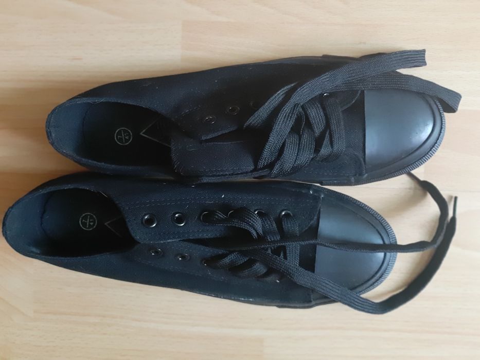 Обувки Helly Hansen W