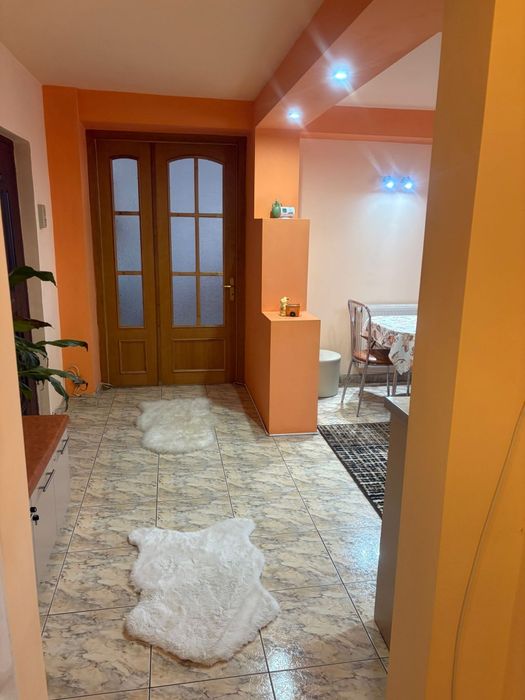 Închiriez apartament regim hotelier