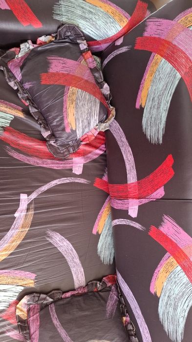 Продавам разтегателни дивани