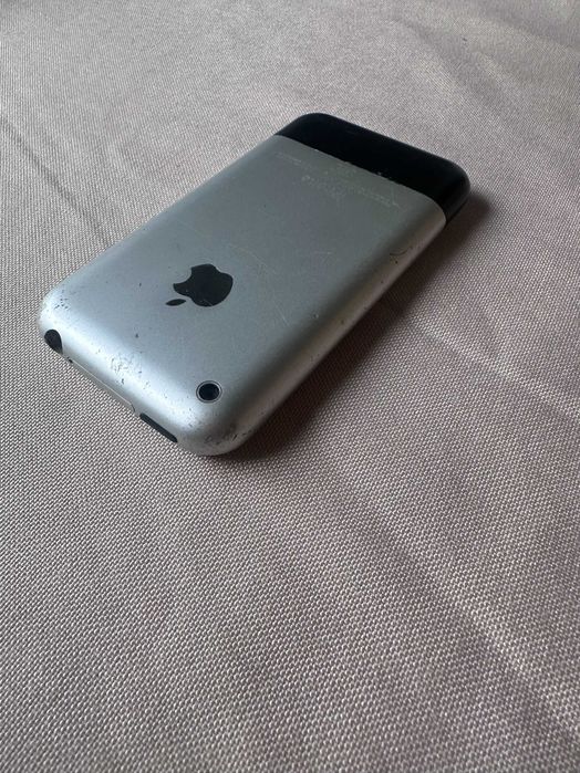 Iphone 2g пълен комплект