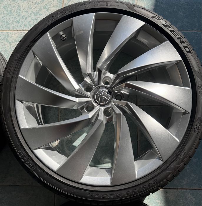 Roti/ jante aliaj R20 originale VW Arteon 245/35/20 Pirelli PZero vara