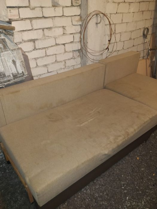 Диван ( под перетяжку )