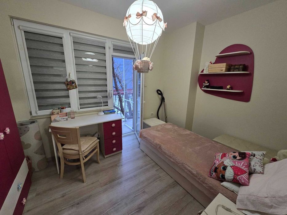 Тристаен апартамент