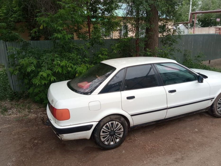 Продам Audi 80 B4
