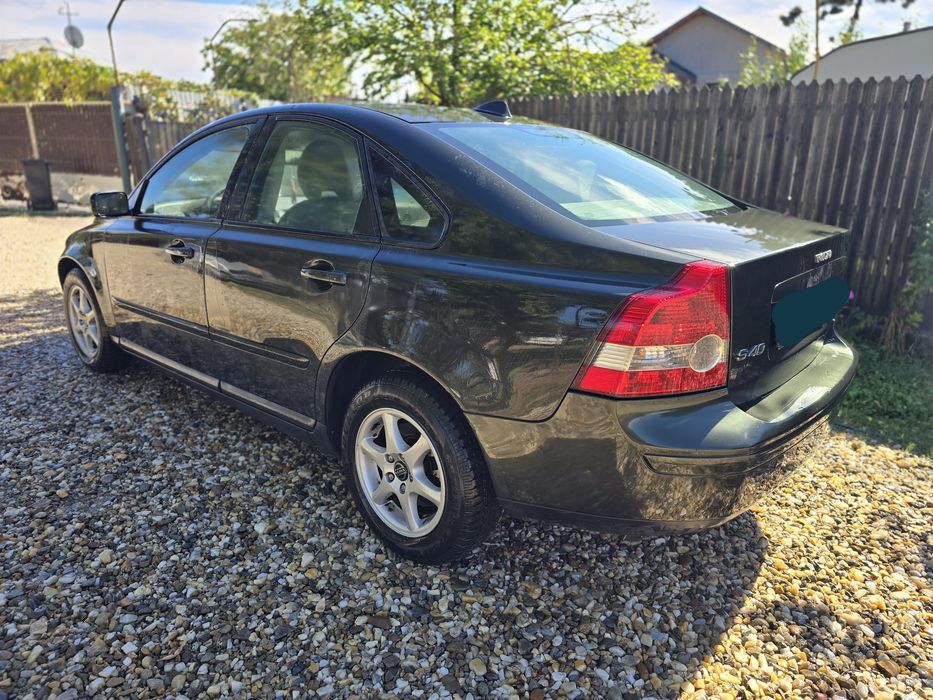 Dezmembrez Volvo S40 1.6