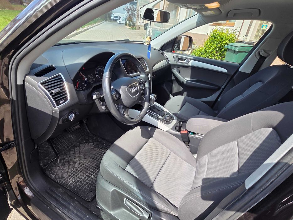 Vand Audi Q5 2.0, cutie automata, stare excelenta