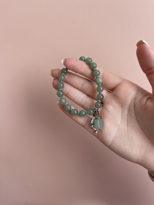 Гривна (различни видове)