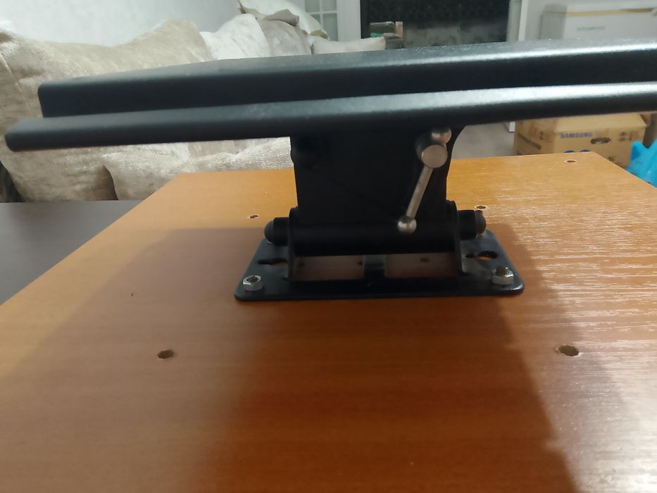 Кронштейн для тв