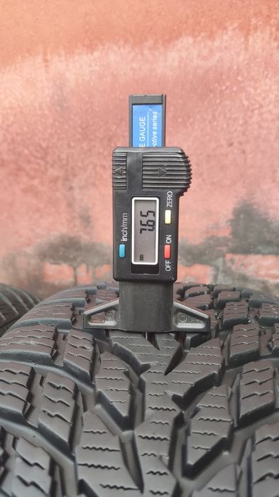 4бр. зимни гуми 205/55/16 Nokian Snowproof
dot24
