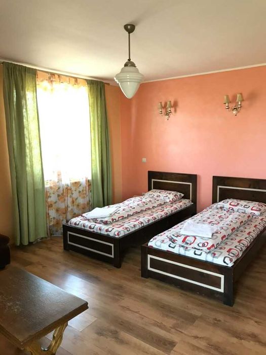 Cazare muncitori zona Oradea ieftina capacitate 70+ persoane