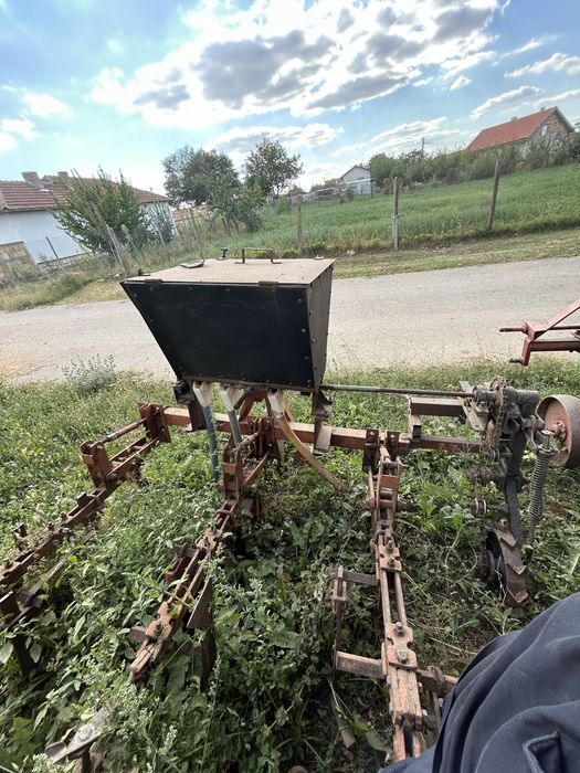 Продавам култиватор / тороразпръсквач
