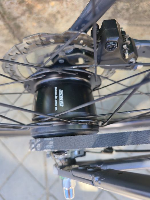 Canyon Commuter Алуминиев хибрид велосипед 8 скорости вътрешни с ремък задвижване Карбонова вилка 28 цола L размер