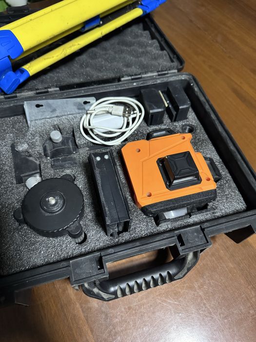 Лазерный нивелир