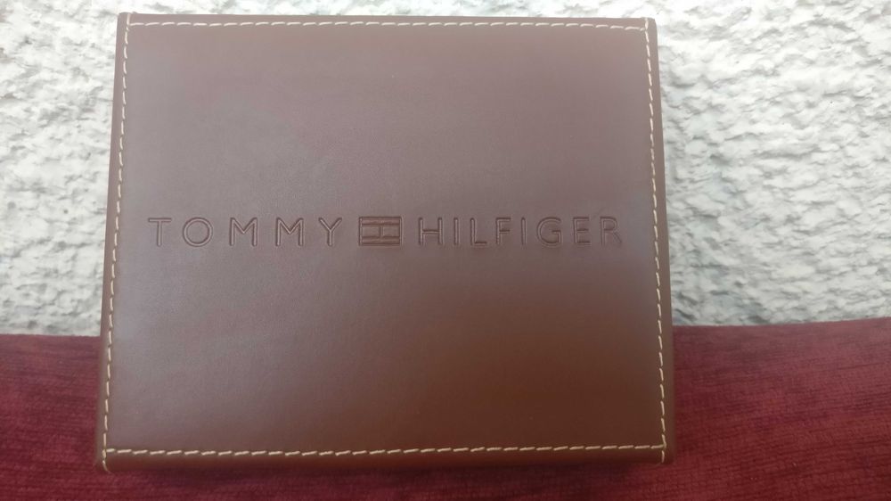 Портфейл Tommy Hilfiger