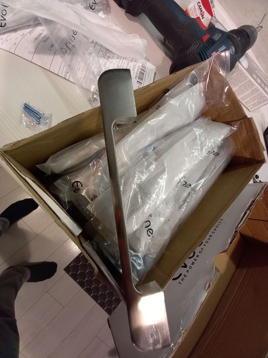 Мебелни дръжки (алуминий) цвят - хром / мат 160 мм.