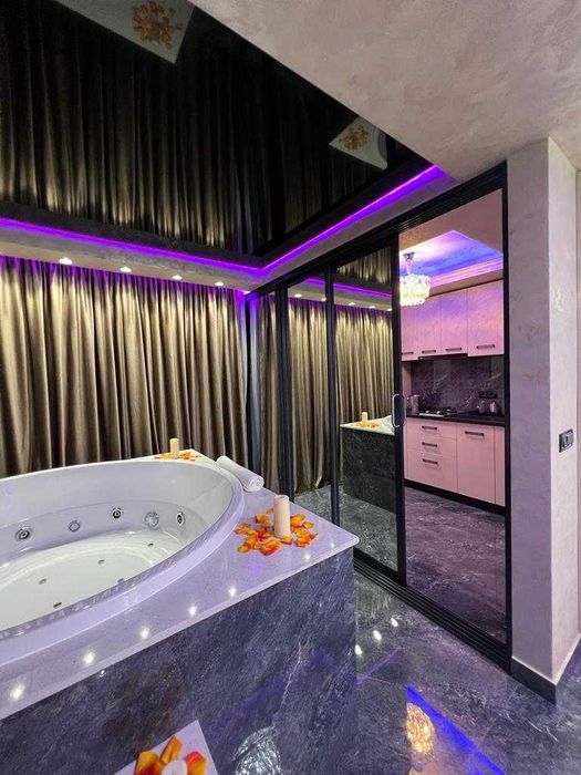 500 LEI - REGIM HOTELIER => Camera cu JACUZZI VipLuxuryRooms AP.149