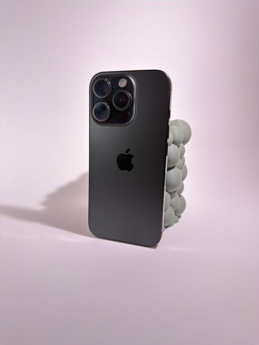 iPhone 16 Pro | 90% | Black Titanium | 256GB