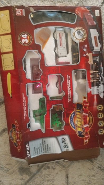 Игрушка,поезд,игра