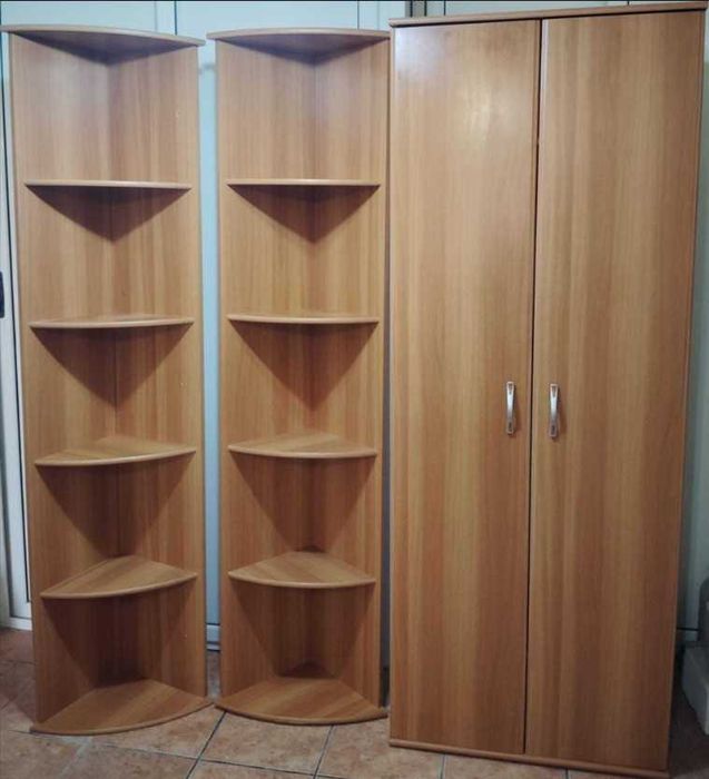 Mobilier din pal melaminat in stare buna
