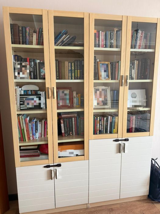 Продаю книжный шкаф