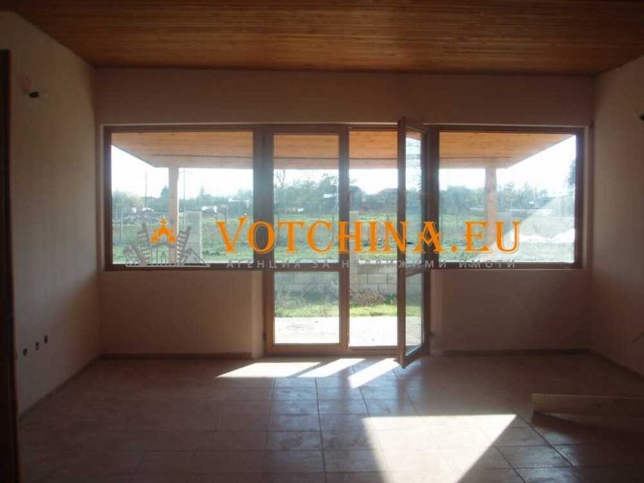 Продава се къща в село Селце,област Добрич