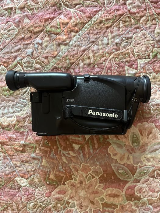 Видеокамера Panasonic NV-RX11