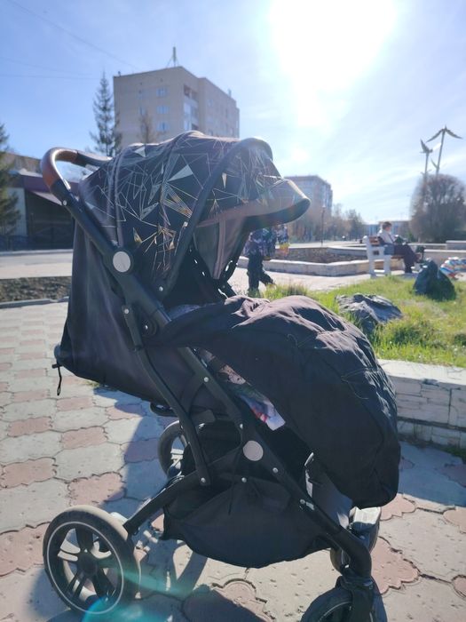 Продам детскую коляску