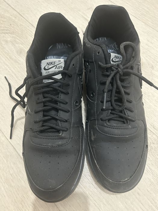 Продам кроссовки