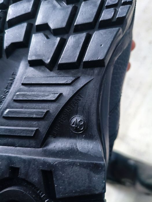 Зимние резиновые ботинки спец