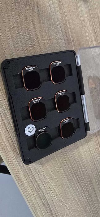 DJI Mini 4 Pro Fly More Combo – ca nou, doar 2 ore zbor.