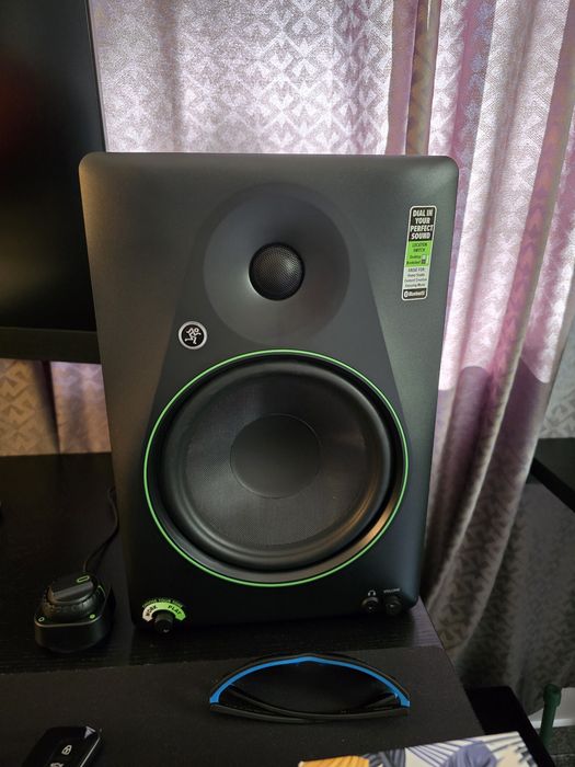 Mackie CR8S BT Subwoofer de studio