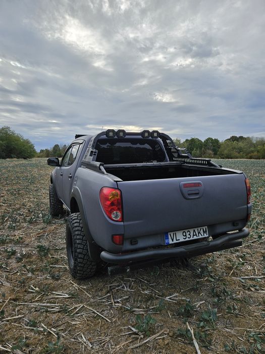 Vand Mitsubishi l200 , (accept și unele variante)