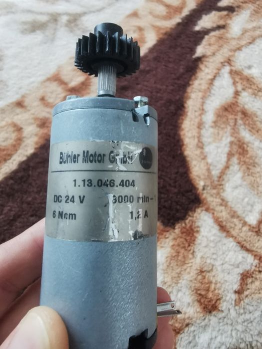 Motor BUHLER 24v/3000rot/1.2A