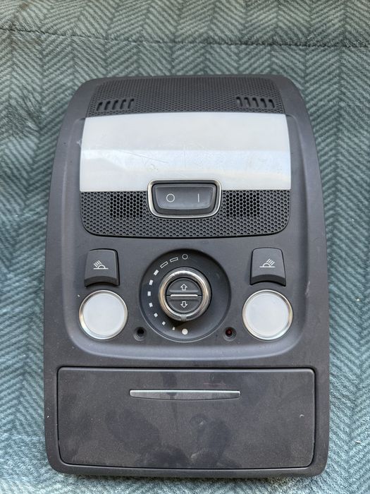 Plafoniera lampa trapa neagra audi a4 b8 b8.5 avant break 8t0947135f