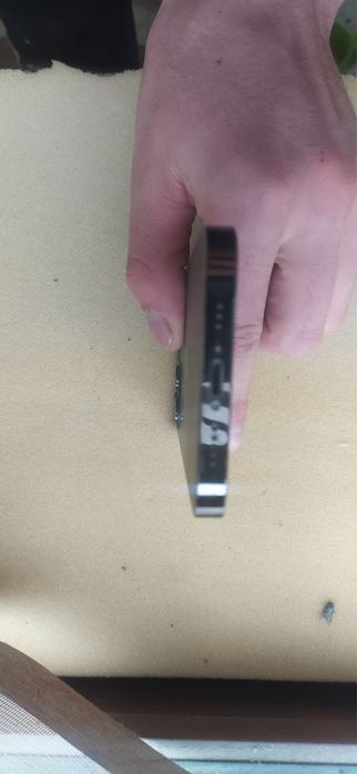 Iphone 12 pro sotiladi